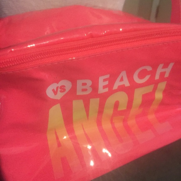 COPY - Victoria Secret insulated lunch or beach box - Picture 2 of 4